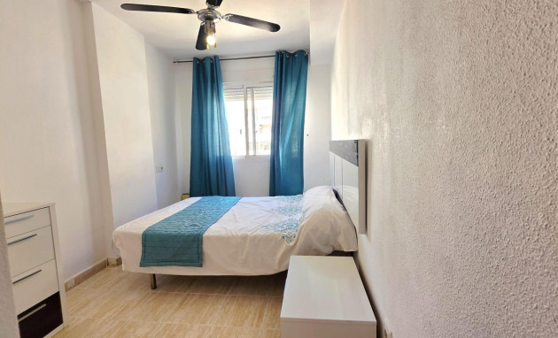 Herverkoop - Apartment - Torrevieja - Estacion de autobuses