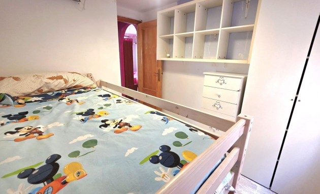 Herverkoop - Apartment - Torrevieja - Estacion de autobuses