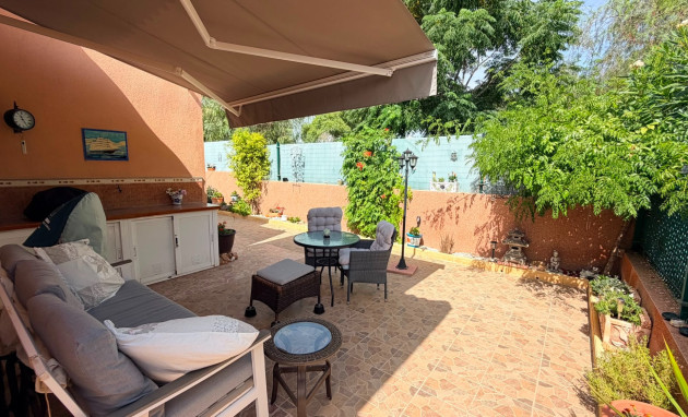 Herverkoop - Detached Villa - Los Montesinos - La Herrada