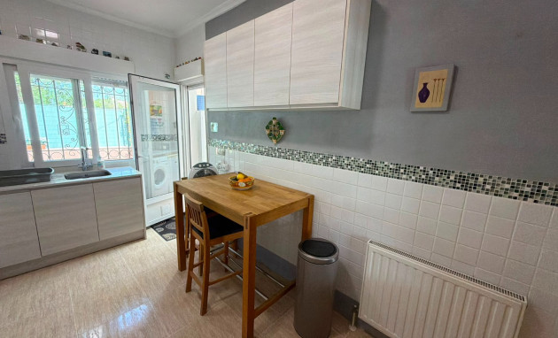 Herverkoop - Detached Villa - Los Montesinos - La Herrada
