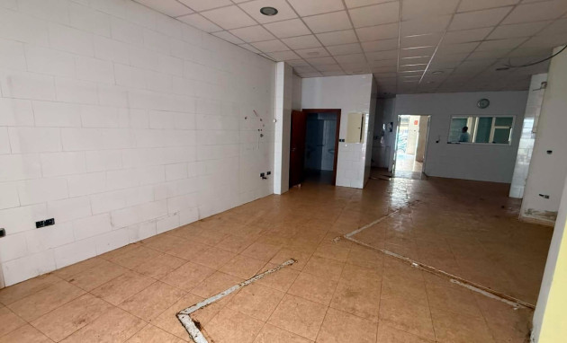 Resale - Commercial - Almoradí