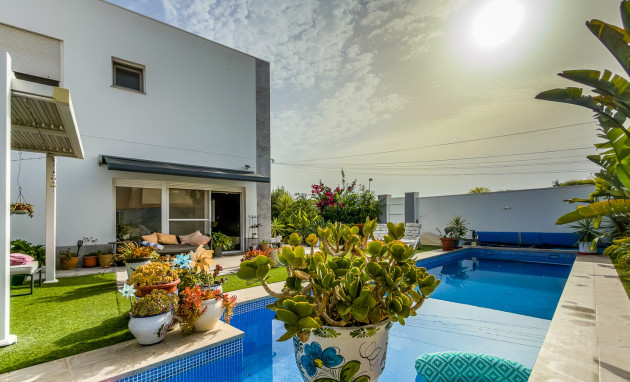 Herverkoop - Villa - Torrevieja - Torreta - Florida