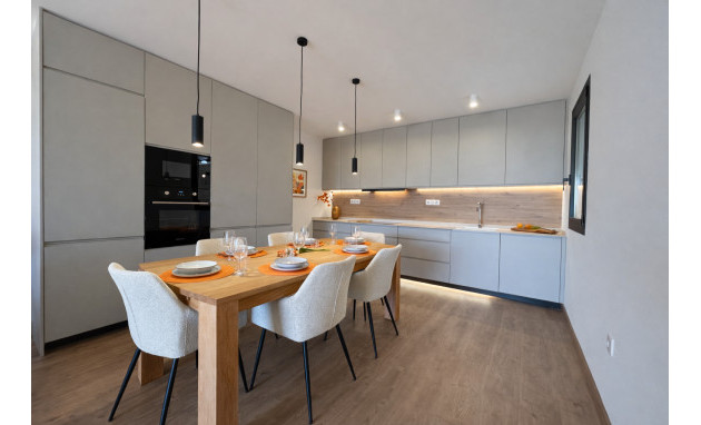 Herverkoop - 2. Town house - Dolores - Pueblo