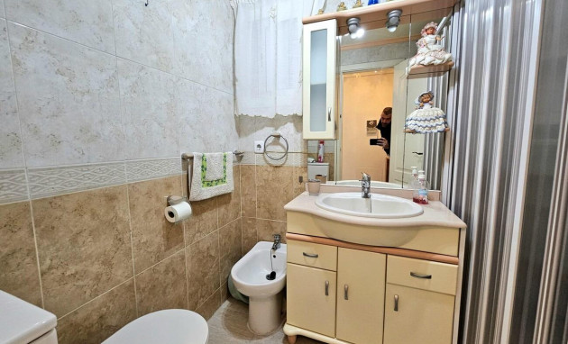 Herverkoop - Apartment - Torrevieja - Estacion de autobuses