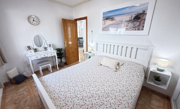 Herverkoop - Apartment - Orihuela Costa - La Zenia
