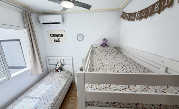 Herverkoop - Apartment - Orihuela Costa - La Zenia