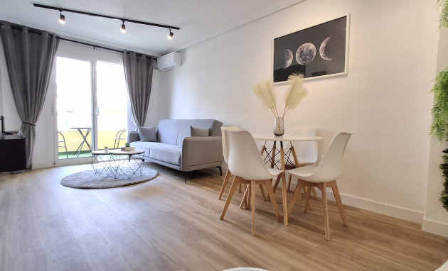 Herverkoop - Apartment - Torrevieja - Torrevieja - Centre