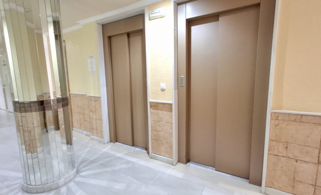 Herverkoop - Apartment - Torrevieja - Torrevieja - Centre