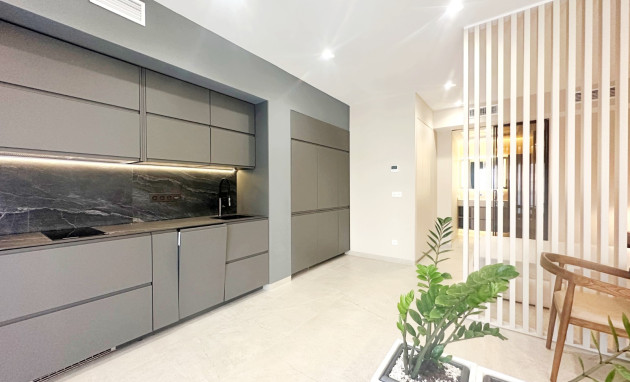 Herverkoop - Apartment - Torrevieja - Playa Los Locos