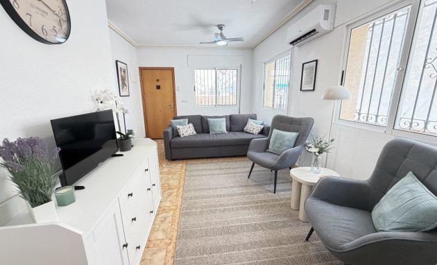 Herverkoop - Apartment - Orihuela Costa - La Zenia