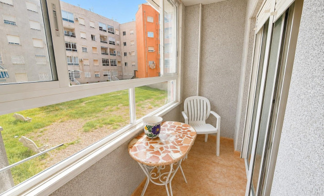 Resale - Apartment - Torrevieja - Estacion de autobuses