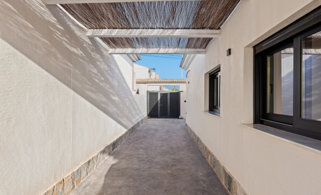 Herverkoop - Detached Villa - Torrevieja - El Chaparral