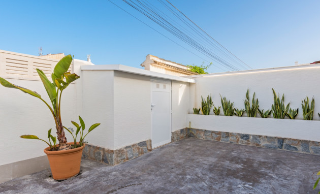 Herverkoop - Detached Villa - Torrevieja - El Chaparral