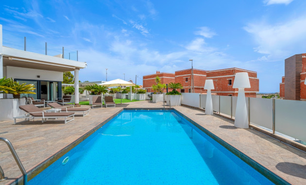 Herverkoop - Detached Villa - Orihuela Costa - Villamartin