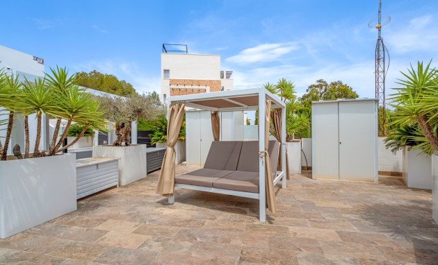 Herverkoop - Detached Villa - Orihuela Costa - Villamartin