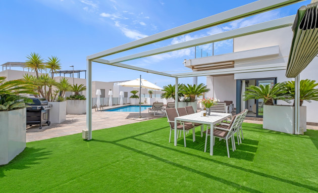 Herverkoop - Detached Villa - Orihuela Costa - Villamartin