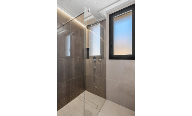 Herverkoop - Detached Villa - Guardamar del Segura - Los Secanos