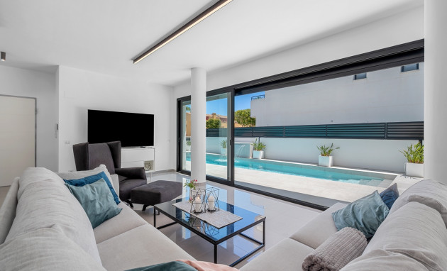 Herverkoop - Detached Villa - Guardamar del Segura - Los Secanos