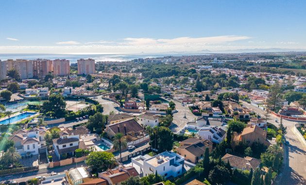 Herverkoop - Detached Villa - Orihuela Costa - Dehesa de Campoamor