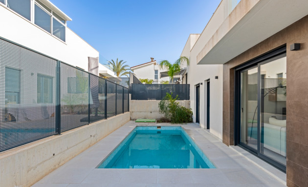 Herverkoop - Semi detached Villa - La Marina - La Marina - Urbanization