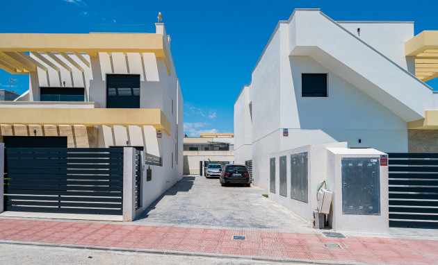 Herverkoop - Detached Villa - Los Montesinos - La Herrada