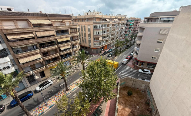 Herverkoop - Penthouse - Torrevieja - Estacion de autobuses