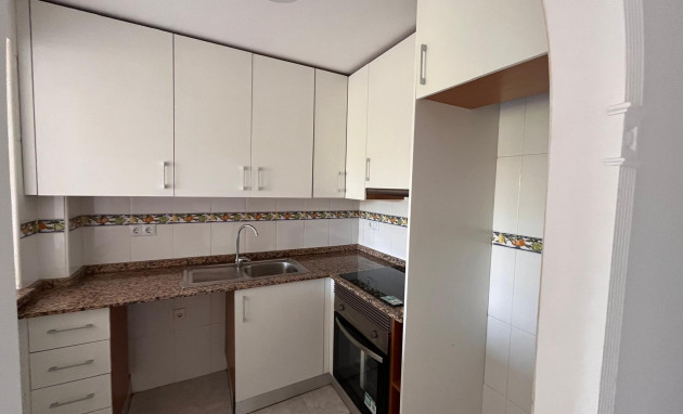 Herverkoop - Appartement - Studio - Algorfa - Pueblo