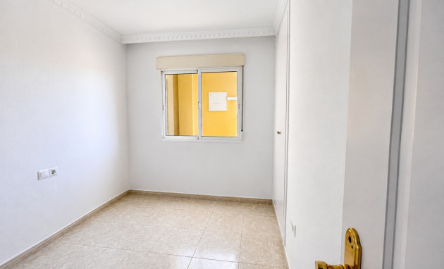 Herverkoop - Appartement - Studio - Algorfa - Pueblo