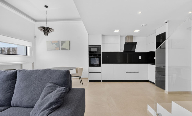 Herverkoop - Detached Villa - Guardamar del Segura - El Raso