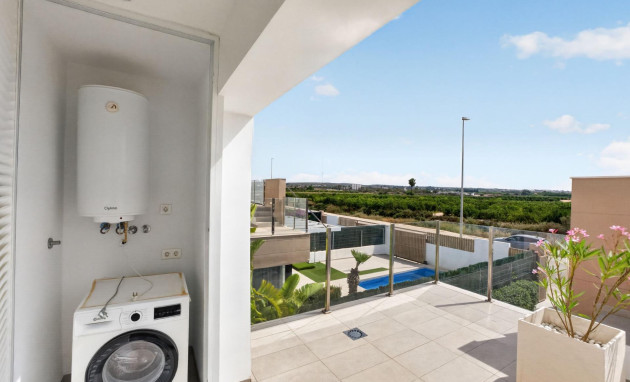 Herverkoop - Detached Villa - Guardamar del Segura - El Raso