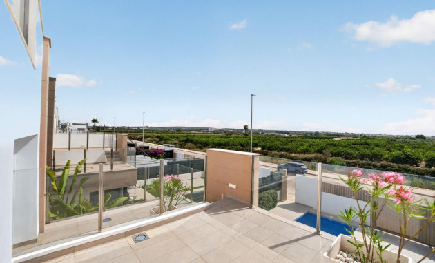 Herverkoop - Detached Villa - Guardamar del Segura - El Raso