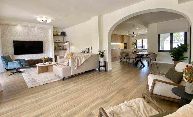 Herverkoop - Detached Villa - Orihuela Costa - Cabo Roig