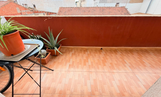 Reventa - Apartamento - Sin dormitorio - Los Montesinos