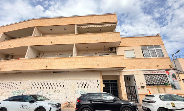 Reventa - Apartamento - Sin dormitorio - Los Montesinos