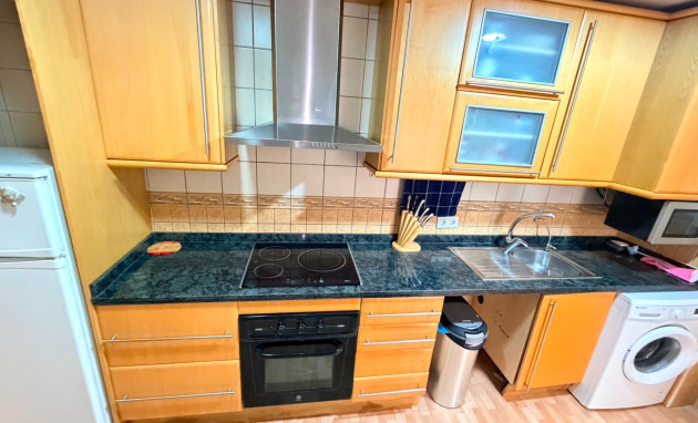 Reventa - Apartamento - Sin dormitorio - Los Montesinos