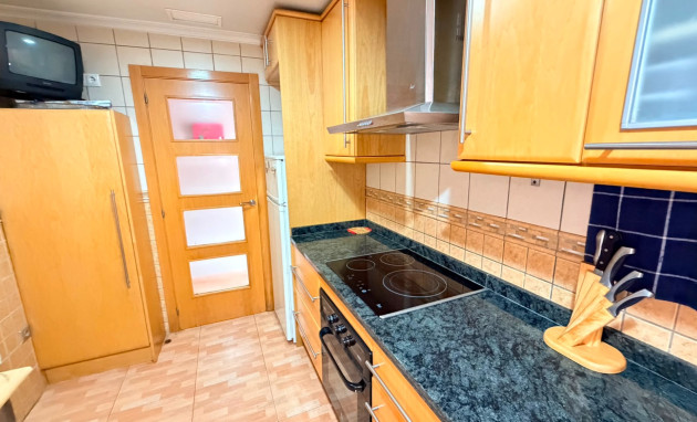 Reventa - Apartamento - Sin dormitorio - Los Montesinos