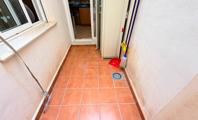 Reventa - Apartamento - Sin dormitorio - Los Montesinos
