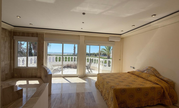 Herverkoop - Villa - Jacarilla - Comunidad valenciana