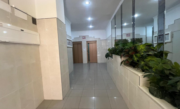 Herverkoop - Apartment - Torrevieja - Parque de las Naciones