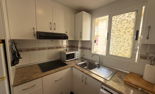 Herverkoop - Apartment - Torrevieja - Playa del cura