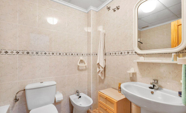 Herverkoop - Apartment - Torrevieja - Playa del cura