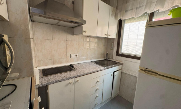 Herverkoop - Studio - Torrevieja - Centro