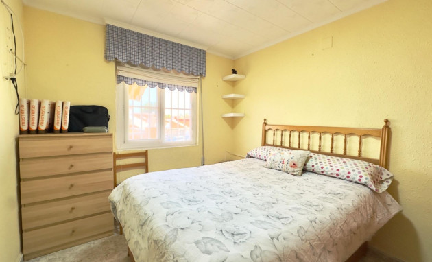 Revente - Detached House / Villa - Torrevieja - Torreta III