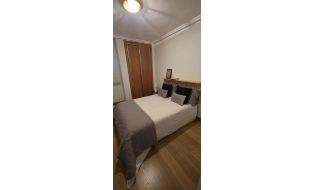 Herverkoop - Apartment - Torrevieja - Centro