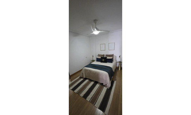 Herverkoop - Apartment - Torrevieja - Centro