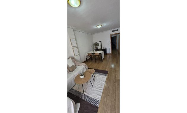 Herverkoop - Apartment - Torrevieja - Centro