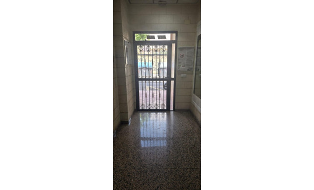 Herverkoop - Apartment - Torrevieja - Centro