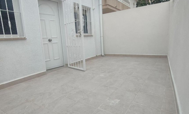 Resale - House - Torrevieja - Torreblanca