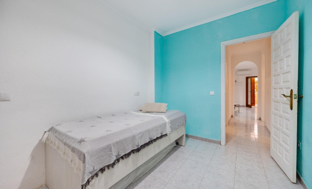 Herverkoop - Apartment - Torrevieja - Estacion de autobuses