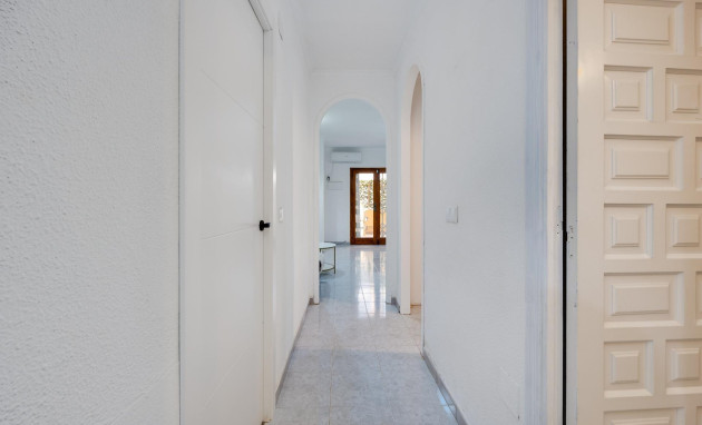 Herverkoop - Apartment - Torrevieja - Estacion de autobuses